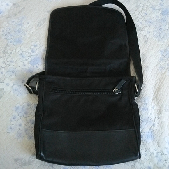 Polo Sport black messenger bag - Picture 3 of 7
